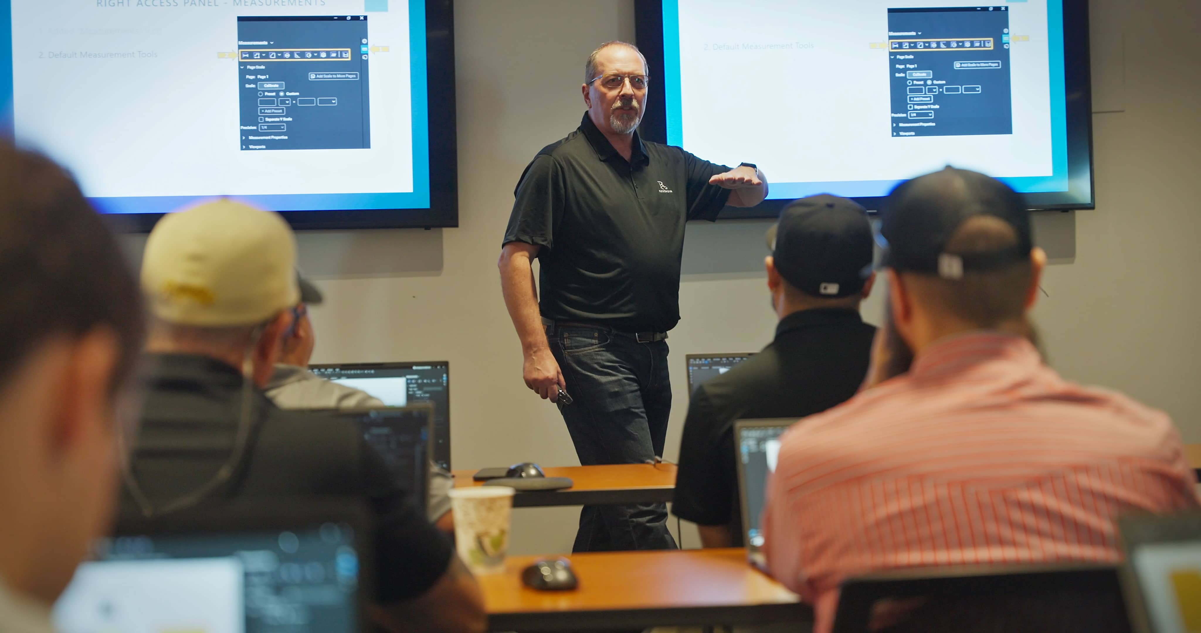 Jason McCarty partage sa passion pour l’autonomisation des chefs d’équipe lors d’une session de formation sur Bluebeam en s’appuyant sur les leçons tirées de son propre parcours professionnel, notamment les défis posés par le fait d’être propulsé dans l’équipe de leadership sans bénéficier d’une supervision appropriée.